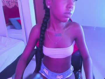 Tyra_Collins Chaturbate stream image from February 26, 2025