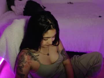 Daniela_Bennett Chaturbate stream image from February 27, 2025