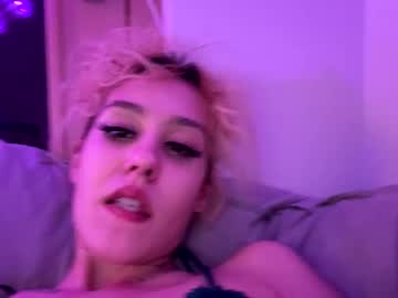 Viperlady Chaturbate stream image from February 27, 2025