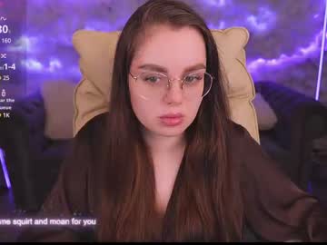 Lovecloverr Chaturbate stream image from February 27, 2025