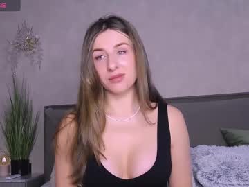 Soffyasi Chaturbate stream image from February 27, 2025