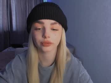 Emmy_Rich Chaturbate stream image from February 27, 2025