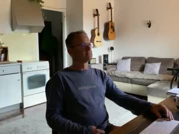 Papa_Show Chaturbate stream image from February 27, 2025