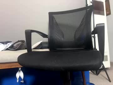 Australianbigdickcali Chaturbate stream image from February 27, 2025