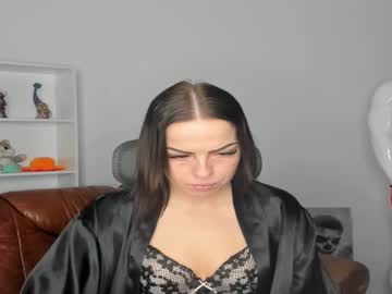 Michelleuk1 Chaturbate stream image from February 27, 2025