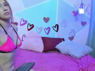 Daphne_Glow_ Chaturbate stream image from February 27, 2025