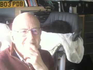 Dave9569a Chaturbate stream image from February 27, 2025
