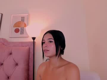 Camifoxx Chaturbate stream image from February 27, 2025