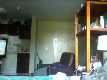 Purplegrayshelcinut8990 Chaturbate stream image from February 27, 2025