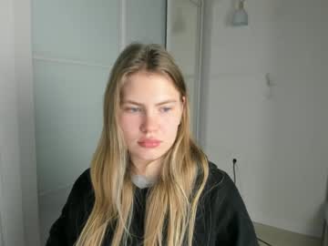 Ninarihh Chaturbate stream image from February 27, 2025