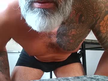 Gutoned Chaturbate stream image from February 27, 2025