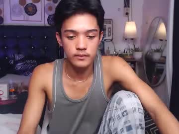 _Robinmartinxx Chaturbate stream image from February 27, 2025