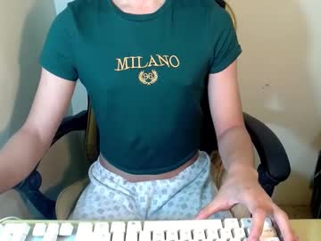 Pinaylorilie Chaturbate stream image from February 27, 2025