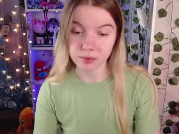 Strawberry_Juli Chaturbate stream image from February 28, 2025