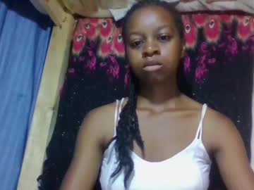 Monica17022001 Chaturbate stream image from February 28, 2025
