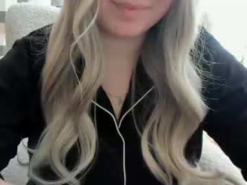 Blondymargaret Chaturbate stream image from February 28, 2025