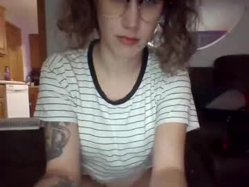 Smokeandchic Chaturbate stream image from February 28, 2025