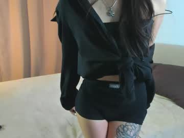Zhenzhu_Xi Chaturbate stream image from February 28, 2025