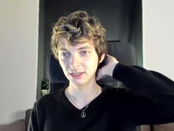 Pjatteryd Chaturbate stream image from February 28, 2025