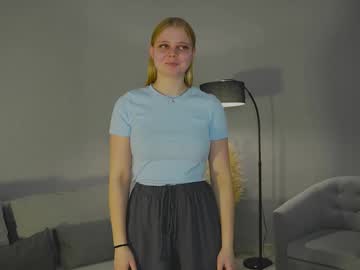 Kendrahamblett Chaturbate stream image from February 28, 2025