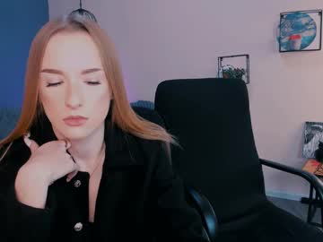 Emilly_Peach Chaturbate stream image from February 28, 2025