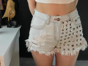 Emma_Groot Chaturbate stream image from February 28, 2025