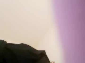 Bigbonecummer Chaturbate stream image from February 28, 2025