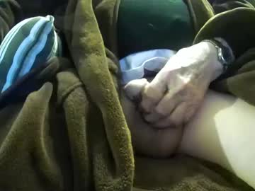 Pleezsukit Chaturbate stream image from February 28, 2025
