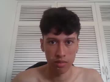 Jhonny_2200 Chaturbate stream image from February 28, 2025