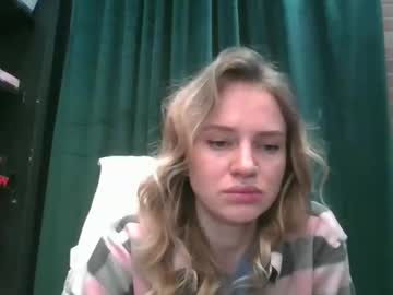 Moon_Light_Girl Chaturbate stream image from February 28, 2025