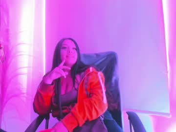 Emilia_2005 Chaturbate stream image from February 28, 2025
