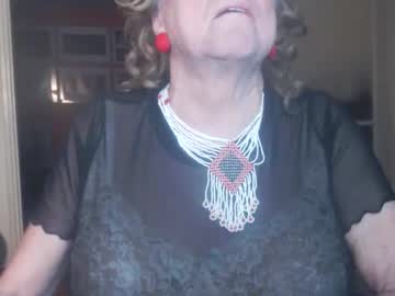 Evelinke3 Chaturbate stream image from February 28, 2025