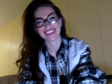 Hiady21 Chaturbate stream image from February 28, 2025