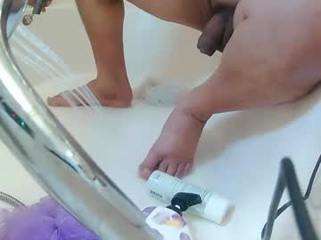 Saucy_Latino Chaturbate stream image from February 28, 2025