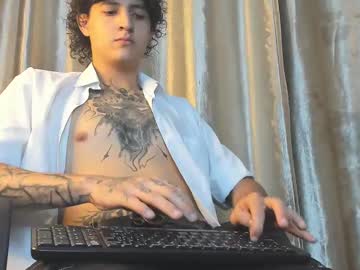 Crisphy_7 Chaturbate stream image from February 28, 2025