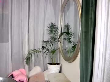 Nataliasteele Chaturbate stream image from February 28, 2025
