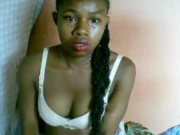 Franciefrancie Chaturbate stream image from February 28, 2025