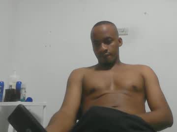Yecormi30 Chaturbate stream image from March 01, 2025