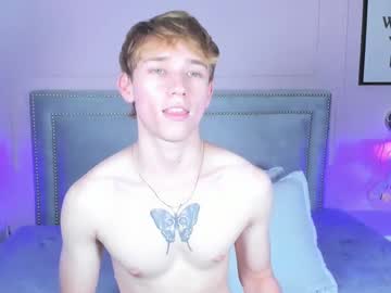 Luke_Evanns Chaturbate stream image from March 01, 2025