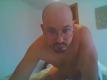 Neolofer Chaturbate stream image from March 01, 2025