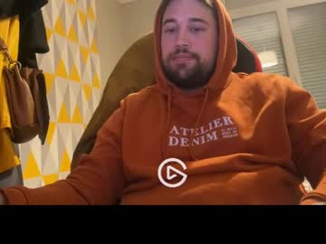 Huskyflake05 Chaturbate stream image from March 01, 2025