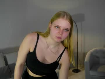 Kendrahamblett Chaturbate stream image from March 01, 2025