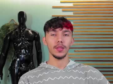 2tommygreg Chaturbate stream image from March 01, 2025