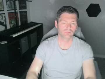 Bigbaddbulll Chaturbate stream image from March 01, 2025