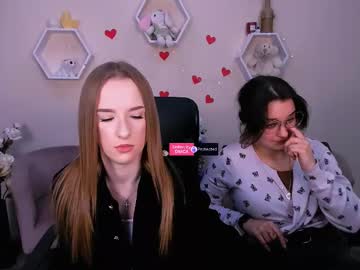 Emilly_Peach Chaturbate stream image from March 01, 2025