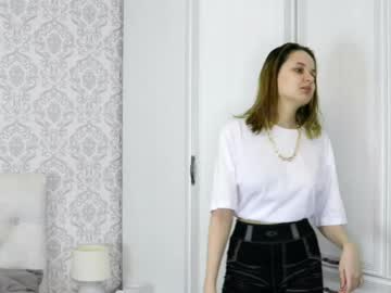 Gladyshaddock Chaturbate stream image from March 01, 2025