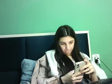Ahotkitty18 Chaturbate stream image from March 01, 2025