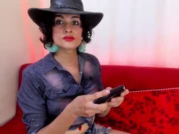 Bianca_22_ Chaturbate stream image from March 01, 2025