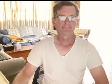 Justhereoncam Chaturbate stream image from March 01, 2025