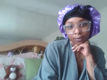 Trippylilhippy8 Chaturbate stream image from March 01, 2025